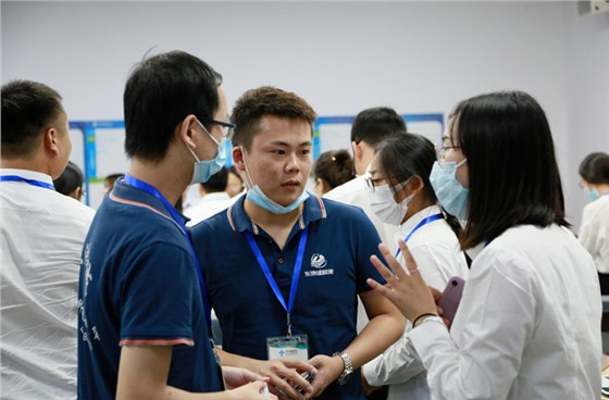 学员交流现场