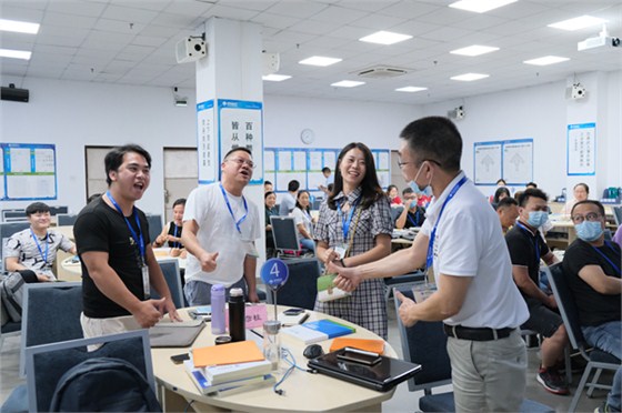积极参与的学员