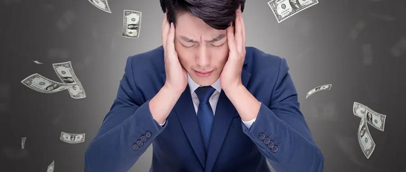 因为大家都开始急躁，焦虑了，不少人不再想着把基础打好，去稳健发展了。